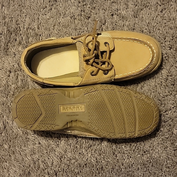 Sperry Shoes - Picture 2 of 4